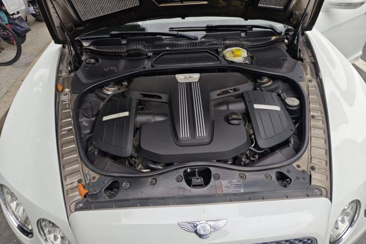 Used Bentley Flying Spur 2014 4.0T V8 Prestige Edition Engine Bay
