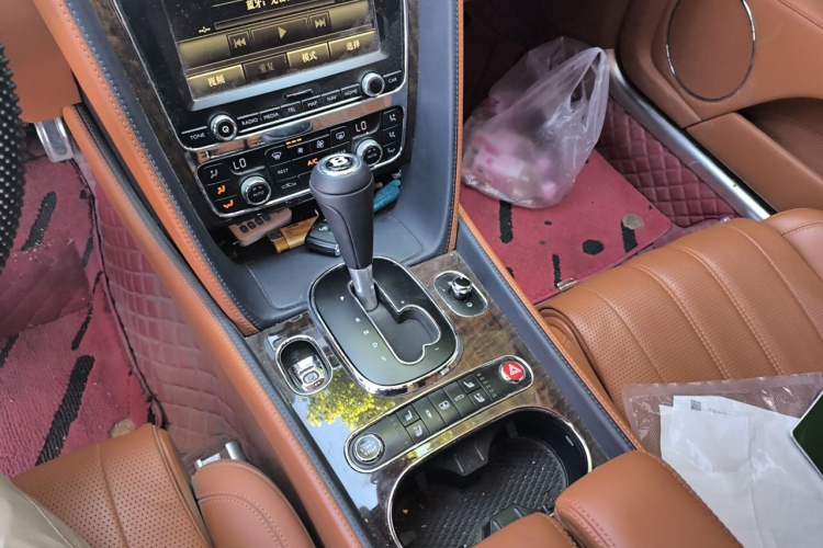 Used Bentley Flying Spur 2014 4.0T V8 Standard Edition Gear Lever