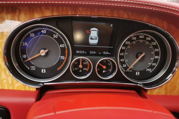 Used Bentley Flying Spur 2014 4.0T V8 Prestige Edition Odometer Close Up