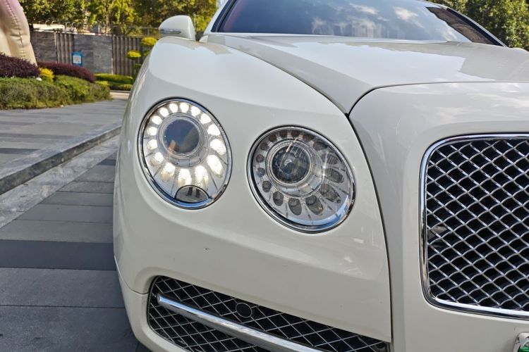 Used Bentley Flying Spur 2014 4.0T V8 Prestige Edition Right Front Headlight