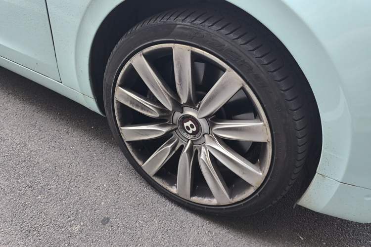 Used Bentley Flying Spur 2014 4.0T V8 Standard Edition Right Front Wheel Hub