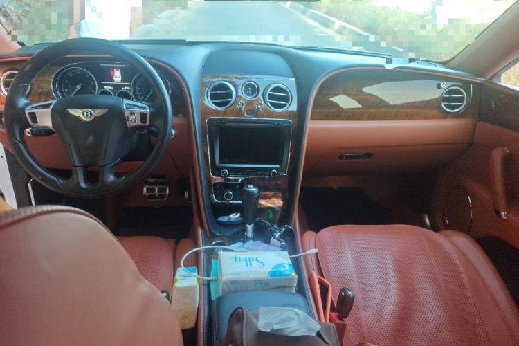 Used Bentley Flying Spur  Center Console