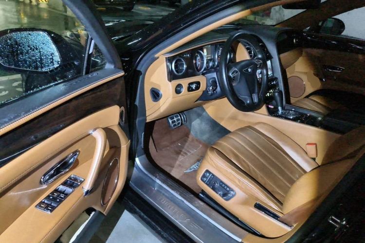 Used Bentley Flying Spur 2015 4.0T V8 Luxury Edition Driver Seat