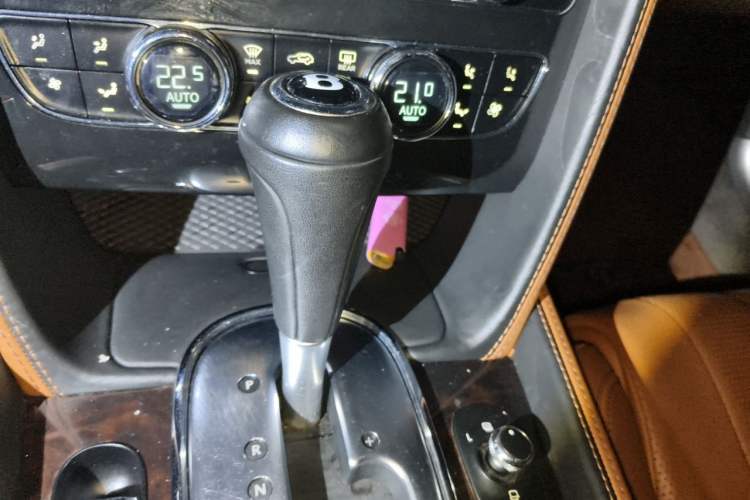Used Bentley Flying Spur 2015 4.0T V8 Luxury Edition Gear Lever