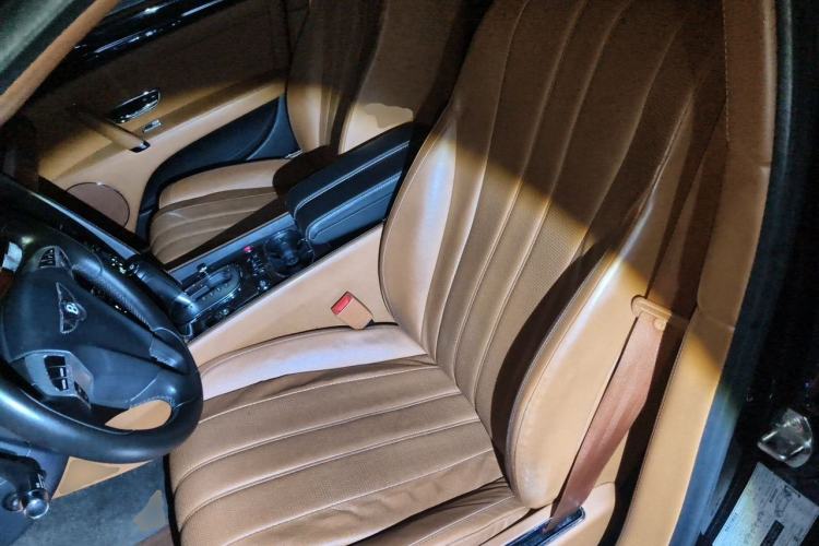 Used Bentley Flying Spur 2015 4.0T V8 Luxury Edition Left Front Seat