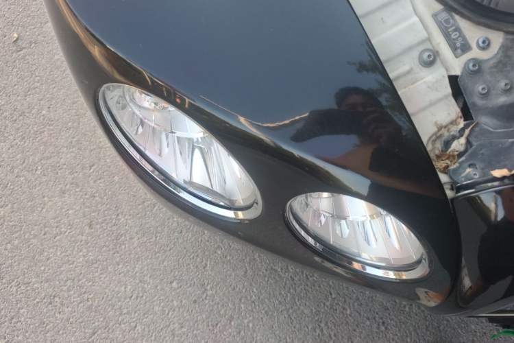 Used Bentley Flying Spur  Right Front Headlight