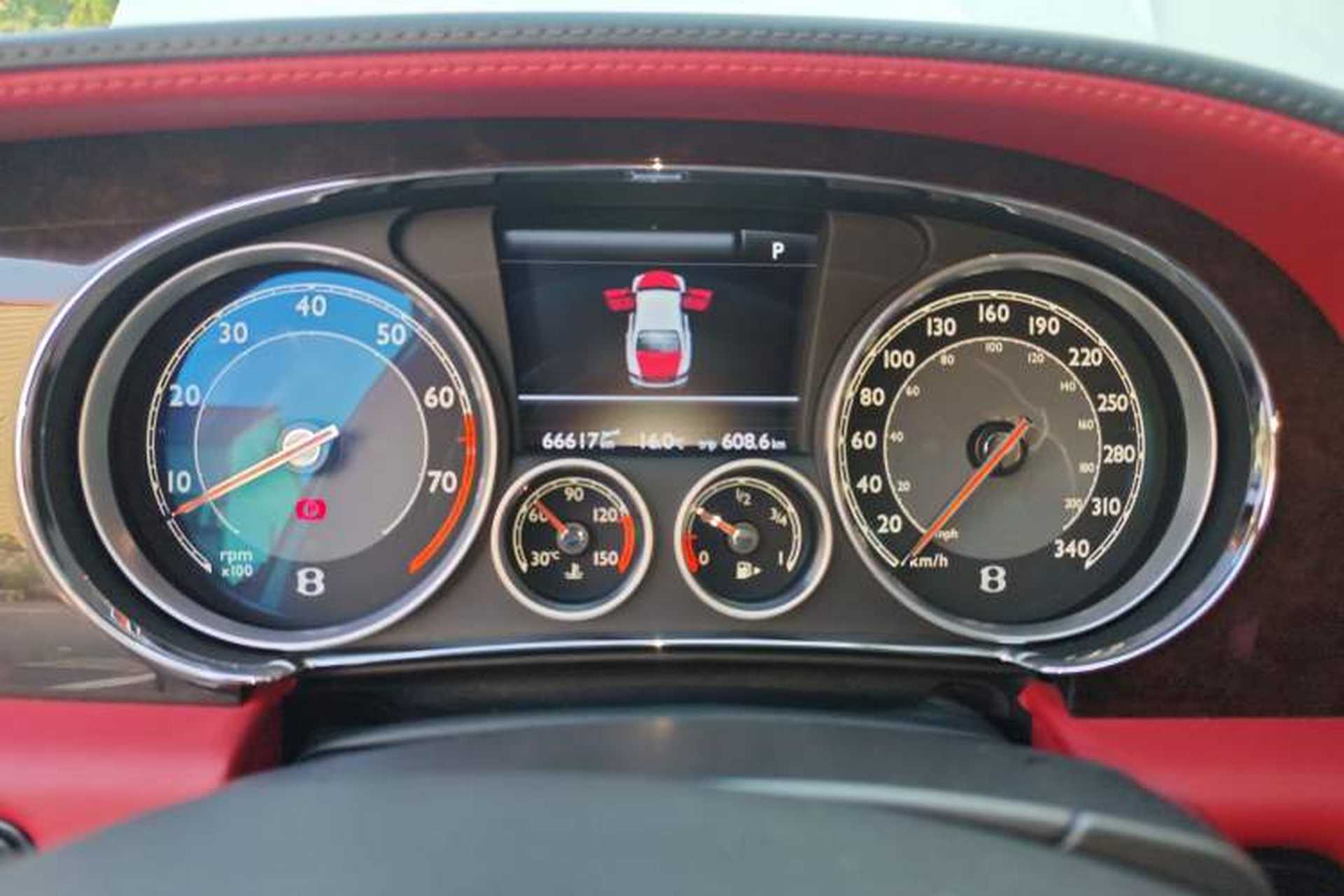 Used Bentley Flying Spur 2015 4.0T V8 Standard Edition Instrument Cluster