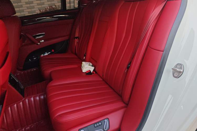 Used Bentley Flying Spur 2015 4.0T V8 Standard Edition Left Rear Seat