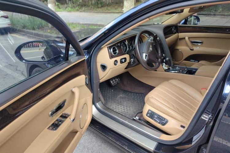 Used Bentley Flying Spur 2016 4.0T V8 Standard Edition Driver Seat