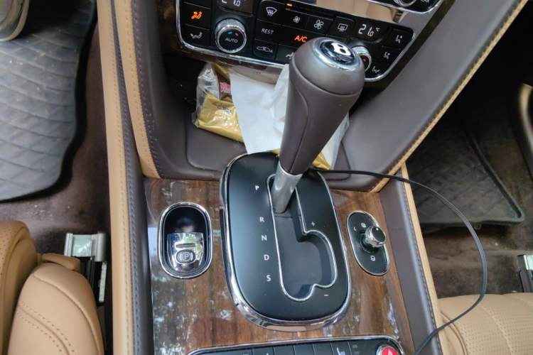 Used Bentley Flying Spur 2016 4.0T V8 Standard Edition Gear Lever