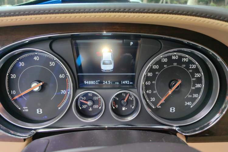 Used Bentley Flying Spur 2016 4.0T V8 Standard Edition Instrument Cluster