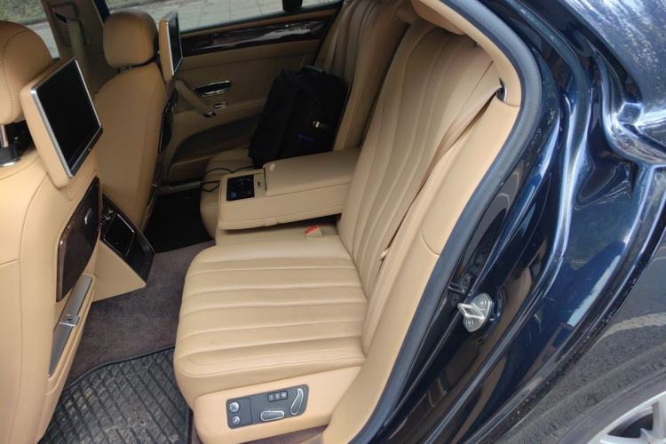 Used Bentley Flying Spur 2016 4.0T V8 Standard Edition Left Rear Seat