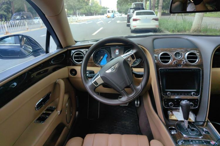 Used Bentley Flying Spur 2016 4.0T V8 Standard Edition Steering Wheel