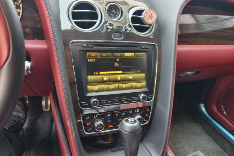 Used Bentley Flying Spur 2016 4.0T V8 Standard Edition Audio And AC Panel