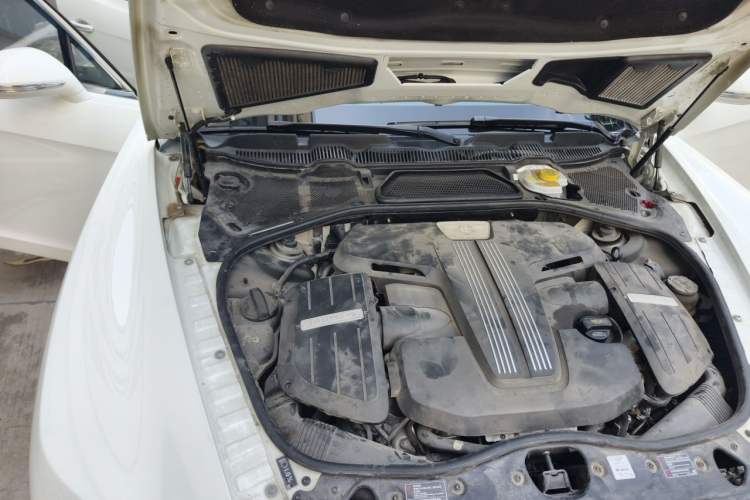 Used Bentley Flying Spur 2016 4.0T V8 Standard Edition Engine Bay Right