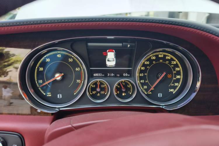 Used Bentley Flying Spur 2016 4.0T V8 Standard Edition Instrument Cluster
