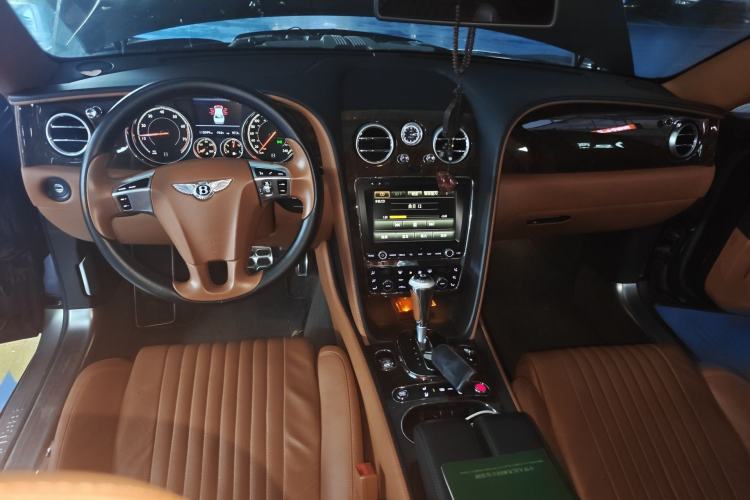 Used Bentley Flying Spur 2017 4.0T V8 Standard Edition Center Console