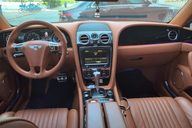 Used Bentley Flying Spur  Center Console