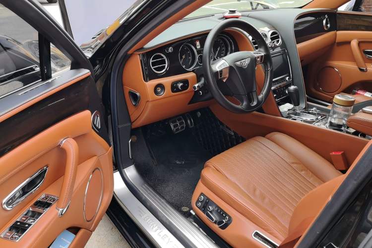 Used Bentley Flying Spur 2017 4.0T V8 Standard Edition Driver Seat