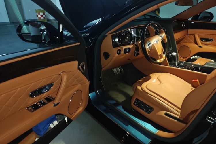 Used Bentley Flying Spur 2017 4.0T V8 S Standard Edition Driver Seat