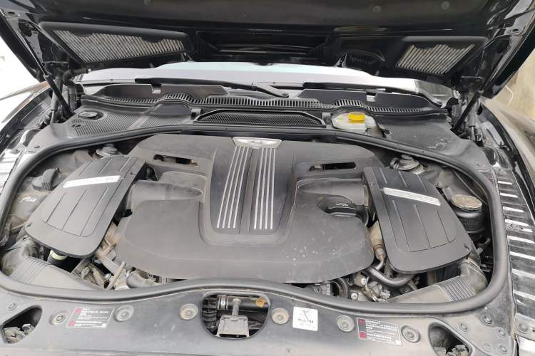 Used Bentley Flying Spur 2017 4.0T V8 Standard Edition Engine Bay