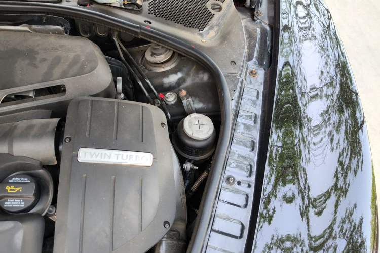 Used Bentley Flying Spur  Engine Bay Left