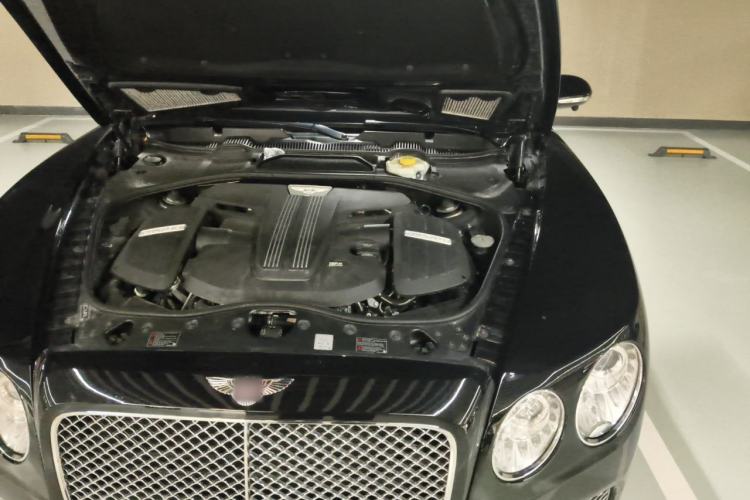 Used Bentley Flying Spur 2017 4.0T V8 S Standard Edition Engine Bay Left