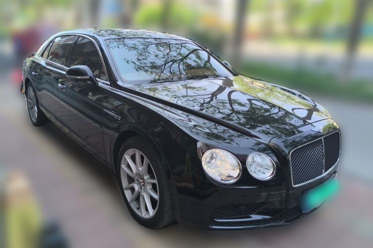 Used Bentley Flying Spur  Front Right 45 Deg