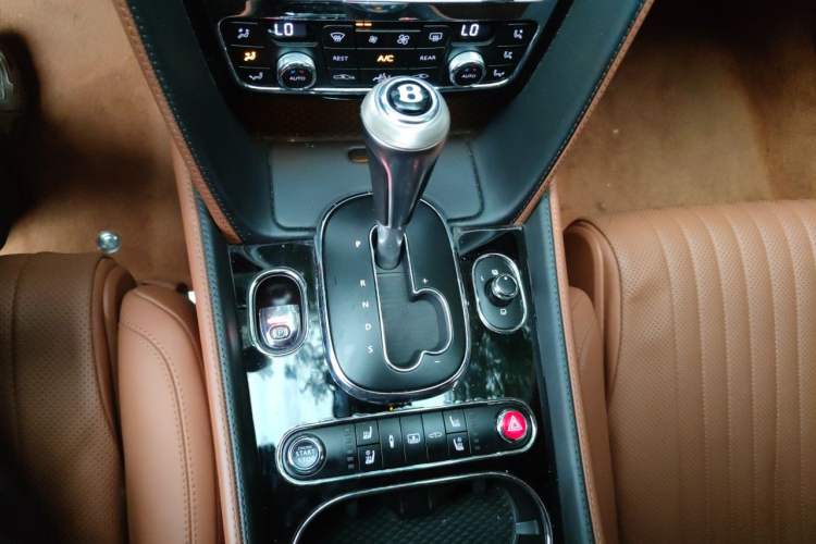 Used Bentley Flying Spur 2017 4.0T V8 S Standard Edition Gear Lever