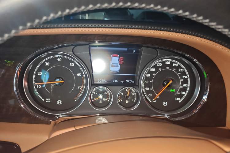 Used Bentley Flying Spur 2017 4.0T V8 Standard Edition Instrument Cluster