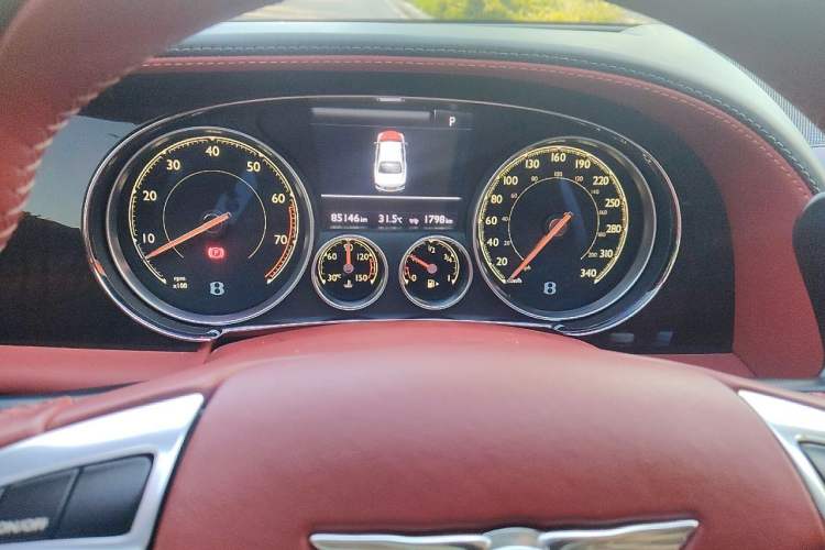 Used Bentley Flying Spur 2017 4.0T V8 S Standard Edition Instrument Cluster