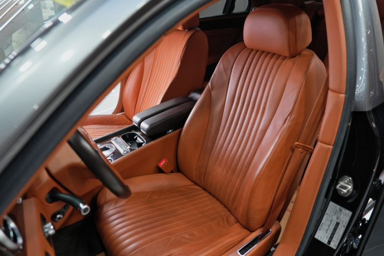 Used Bentley Flying Spur 2017 4.0T V8 Standard Edition Interior 1