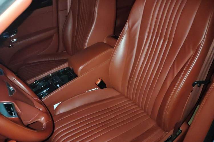 Used Bentley Flying Spur 2017 4.0T V8 Standard Edition Left Front Seat