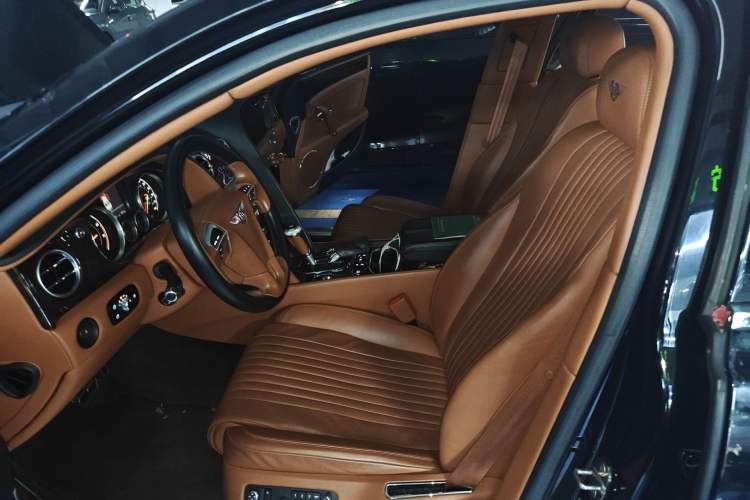Used Bentley Flying Spur 2017 4.0T V8 Standard Edition Left Front Seat