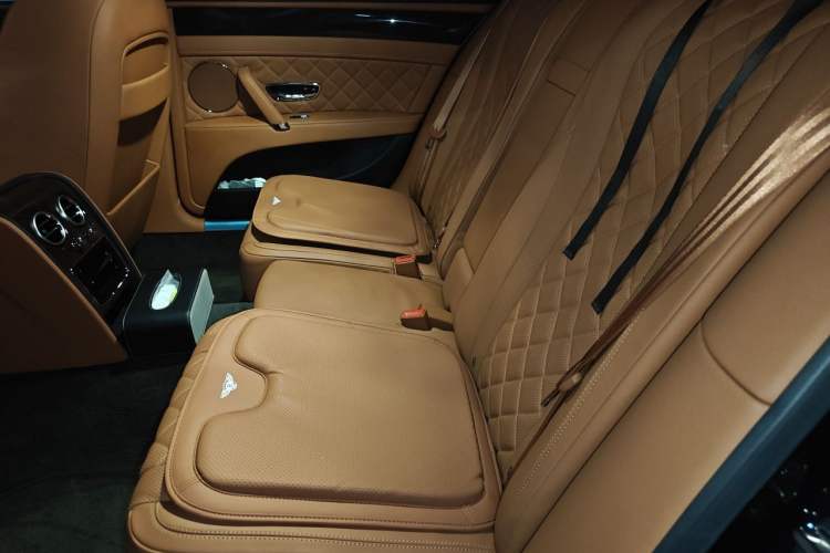 Used Bentley Flying Spur 2017 4.0T V8 S Standard Edition Left Rear Seat