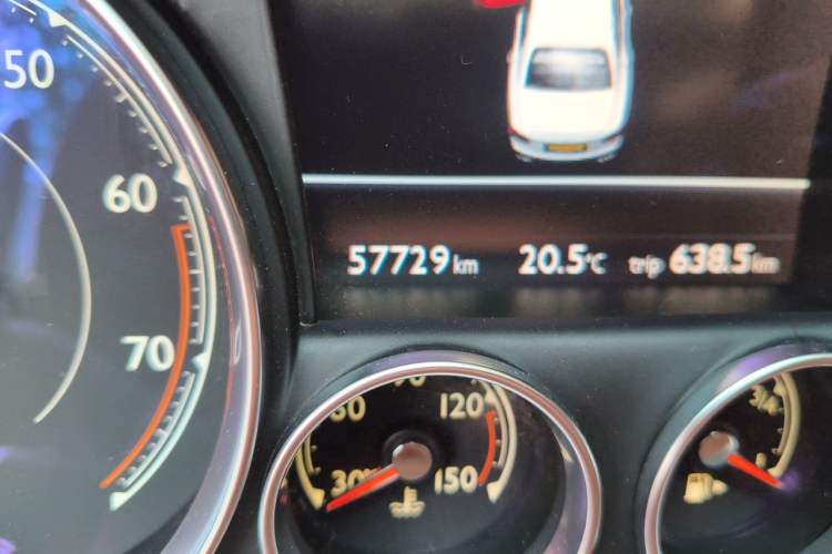 Used Bentley Flying Spur  Odometer Close Up