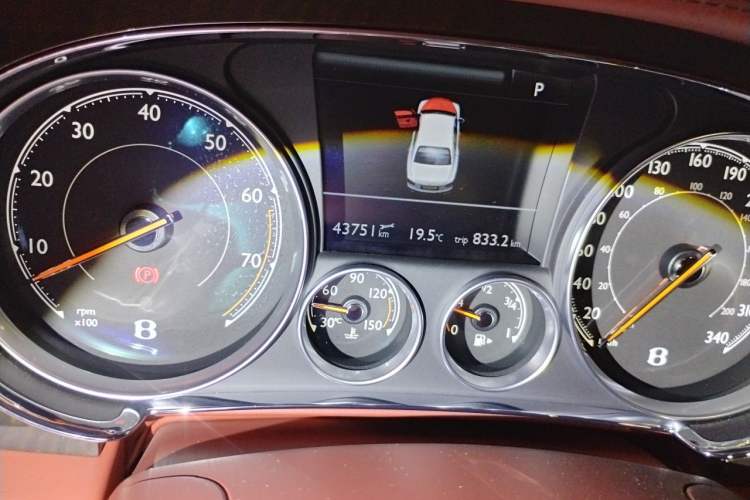 Used Bentley Flying Spur 2017 4.0T V8 Standard Edition Odometer Close Up