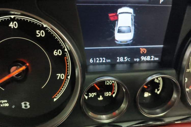 Used Bentley Flying Spur 2017 4.0T V8 S Standard Edition Odometer Close Up