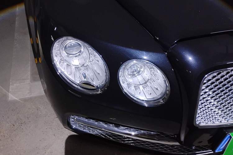 Used Bentley Flying Spur 2017 4.0T V8 Standard Edition Right Front Headlight