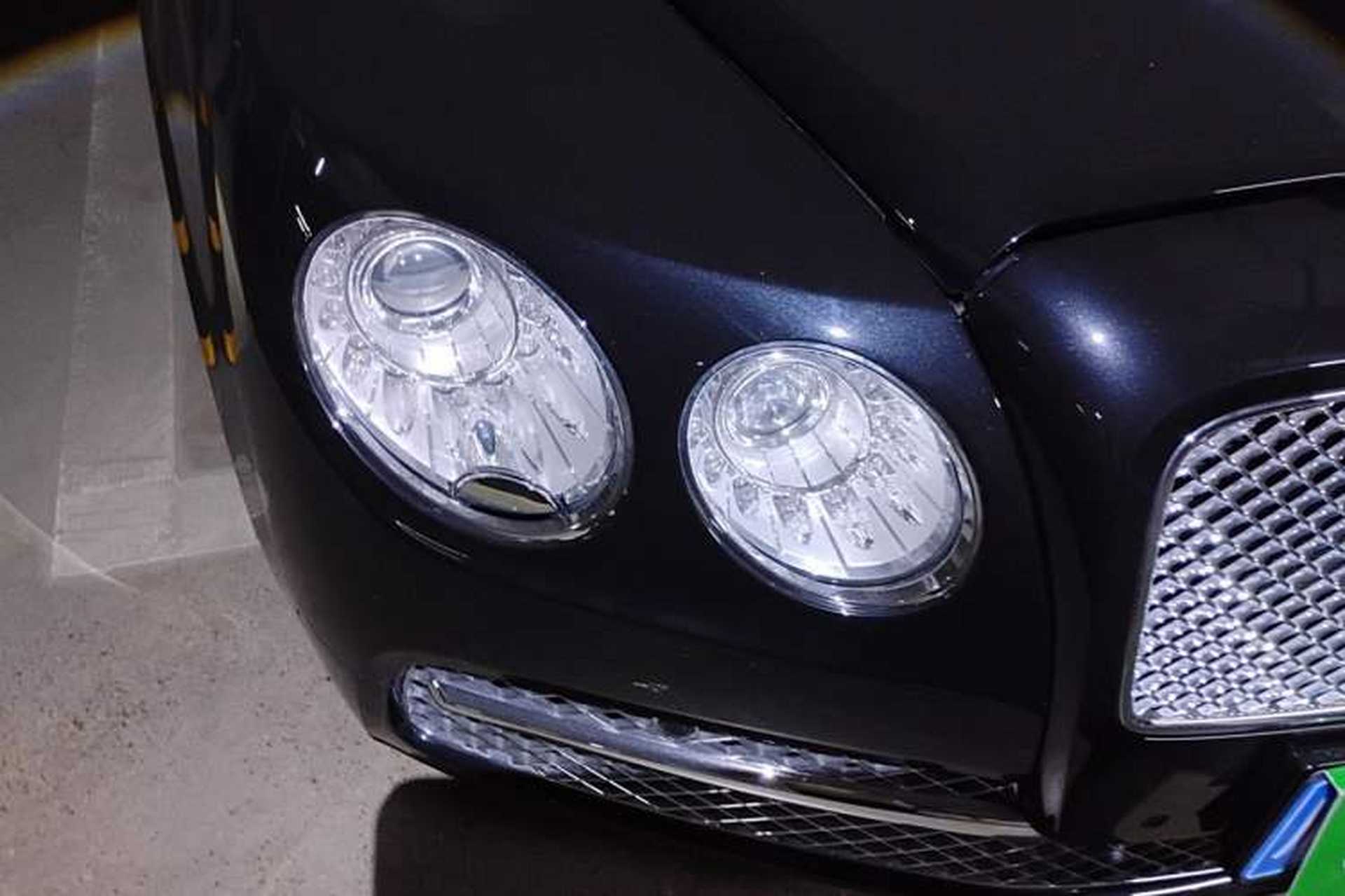 Used Bentley Flying Spur 2017 4.0T V8 Standard Edition Right Front Headlight