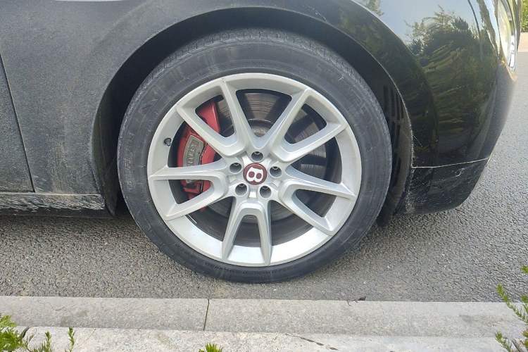 Used Bentley Flying Spur 2017 4.0T V8 S Standard Edition Right Front Wheel Hub