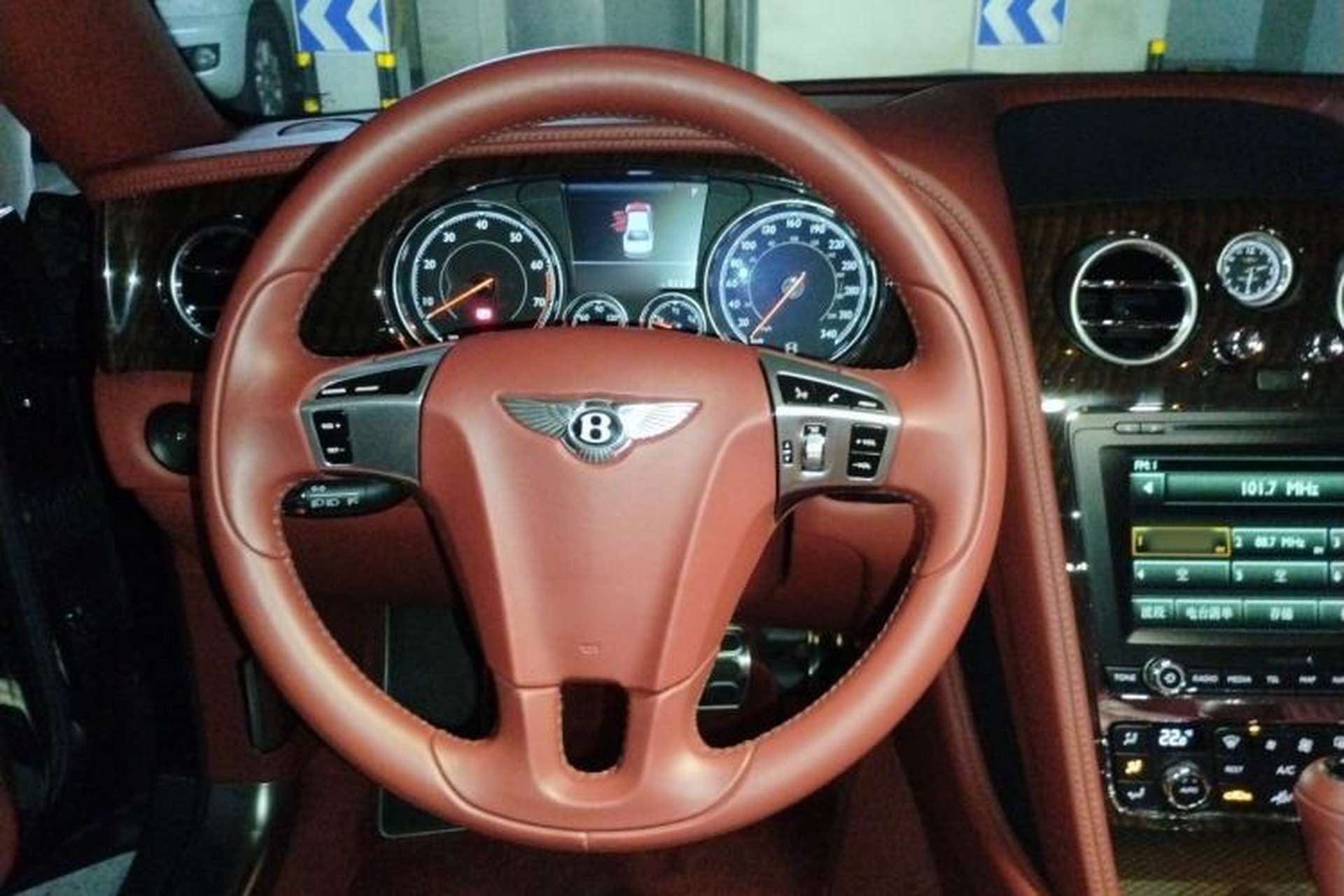 Used Bentley Flying Spur 2017 4.0T V8 Standard Edition Steering Wheel