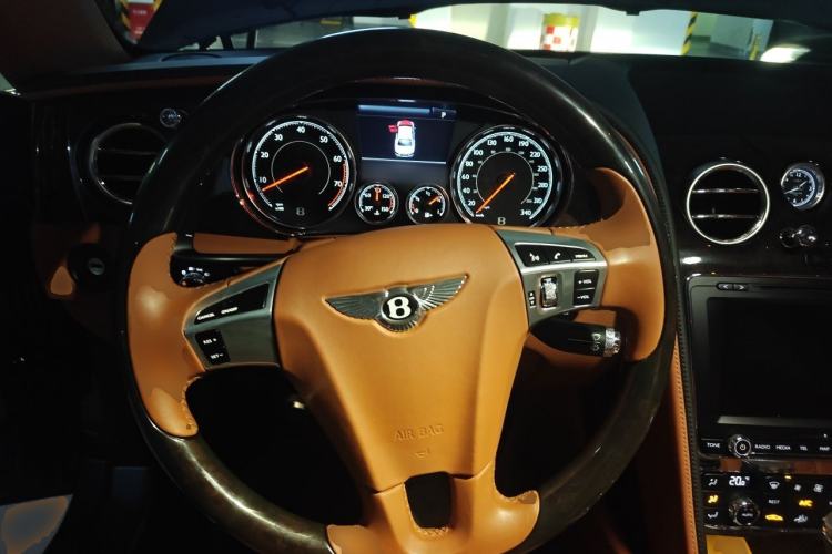 Used Bentley Flying Spur 2017 4.0T V8 S Standard Edition Steering Wheel
