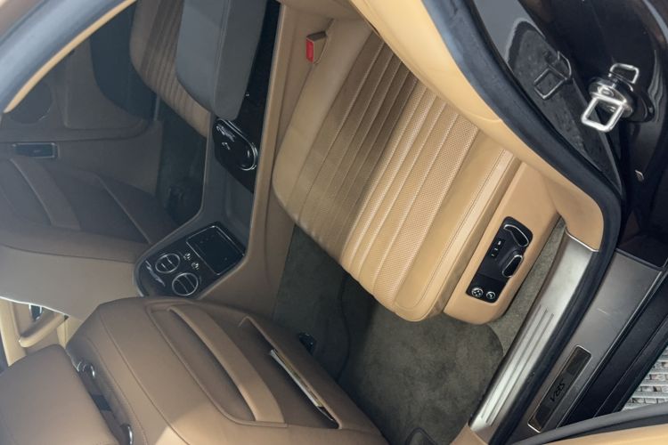 Used Bentley Flying Spur 2017 4.0T V8 S Standard Edition Interior 2