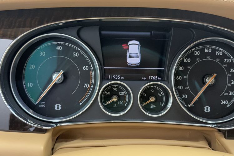 Used Bentley Flying Spur 2017 4.0T V8 S Standard Edition Odometer Close Up