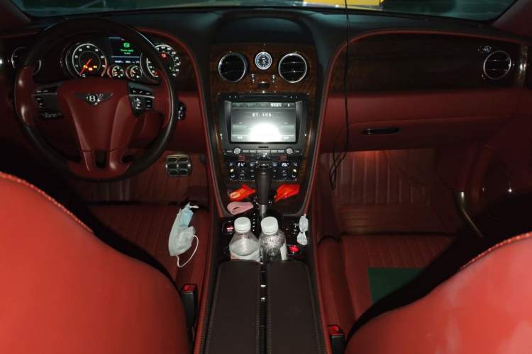 Used Bentley Flying Spur 2017 4.0T V8 Standard Edition Center Console