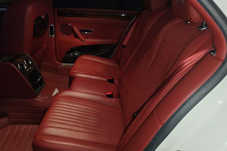 Used Bentley Flying Spur 2017 4.0T V8 Standard Edition Left Rear Seat
