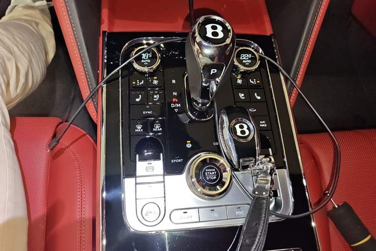 Used Bentley Flying Spur 2020 6.0T W12 Standard Edition Gear Lever