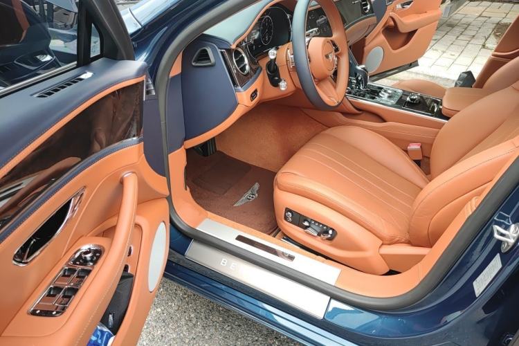 Used Bentley Flying Spur 2020 6.0T W12 Standard Edition Driver Seat