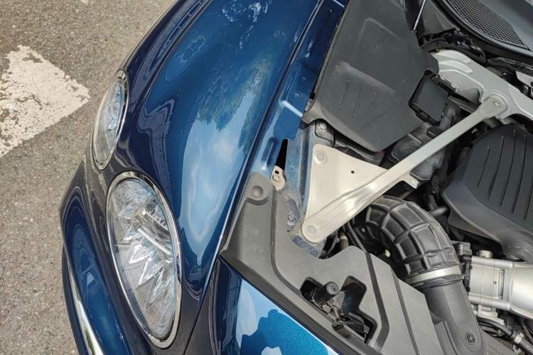 Used Bentley Flying Spur 2020 6.0T W12 Standard Edition Engine Bay Right
